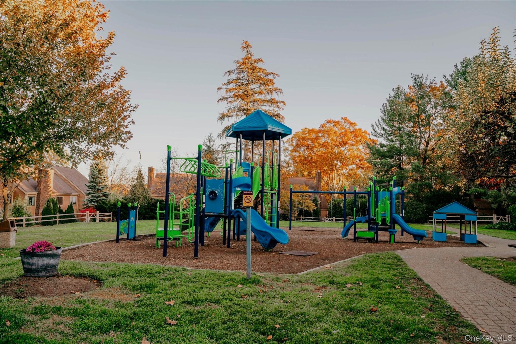 10 Bayberry Lane Rye Brook, NY 10573 - Photo 35 of 44 Play ground