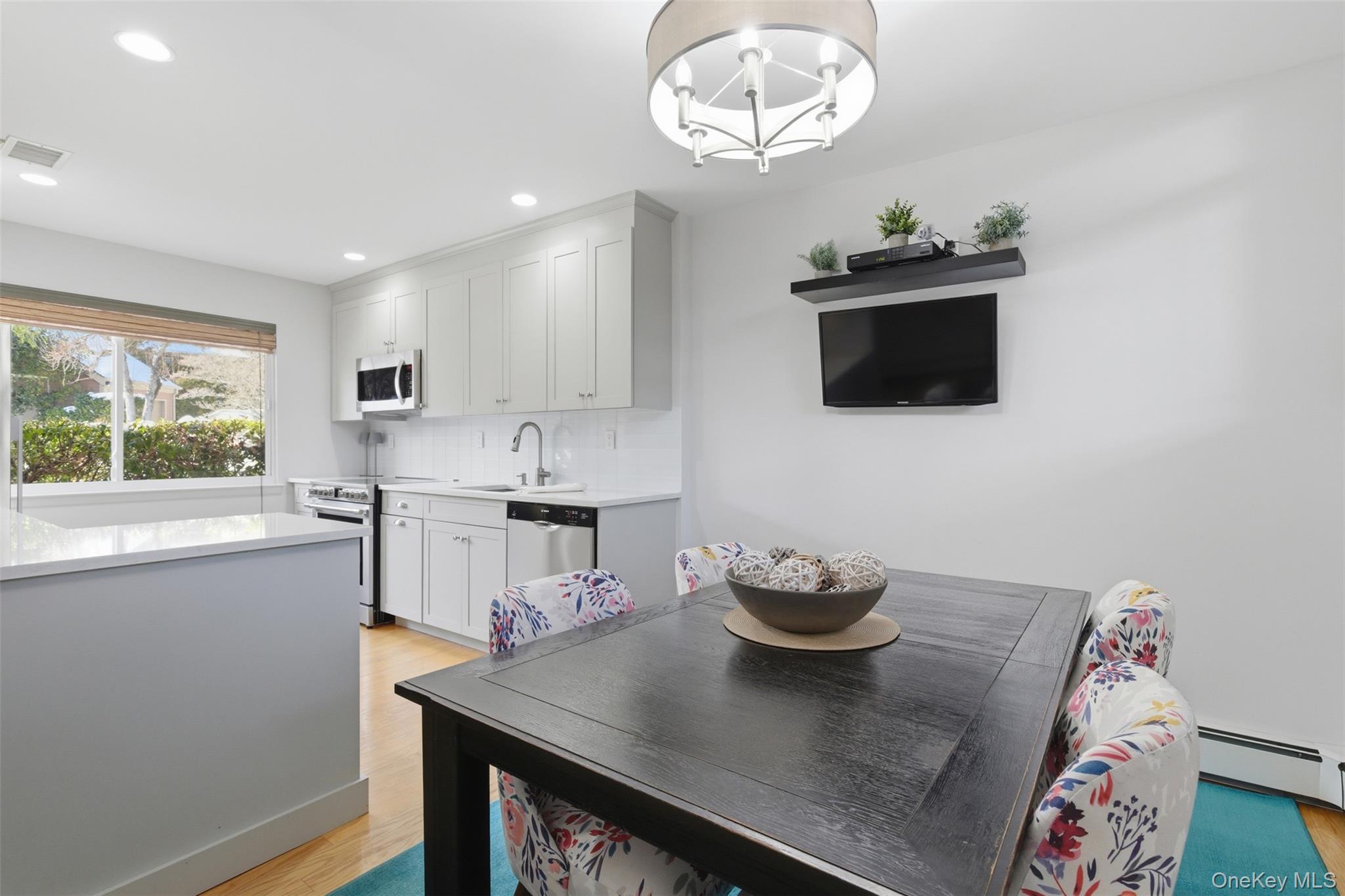 10 Bayberry Lane Rye Brook, NY 10573 - Photo 8 of 44 Dining Area with Gourmet Kitchen