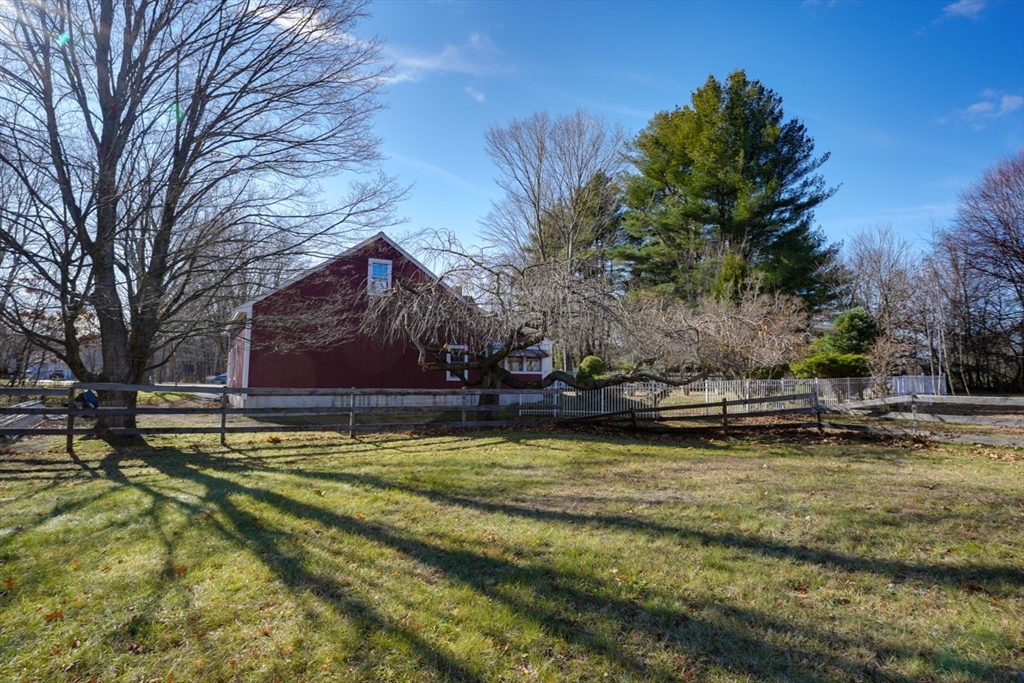 144 Seven Brg Road Lancaster, MA 01523 - Photo 27 of 42