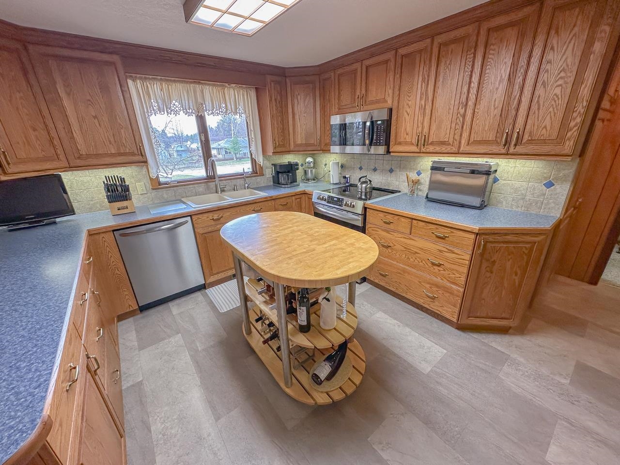 3972 West Harsh Drive Coleman, MI 48618 - Photo 17 of 56 1932564-303b7dc6-fb65-49e9-b6c4-2a991ac85760.JPG