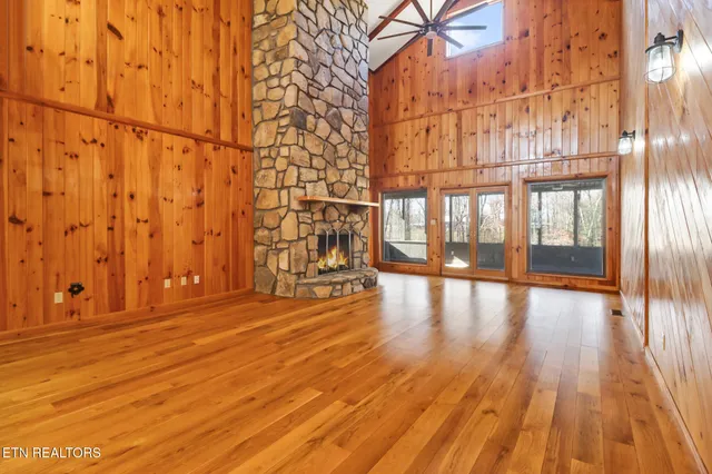 $749,500 | 815 York Road, Crossville, TN 38555