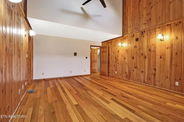 $749,500 | 815 York Road, Crossville, TN 38555