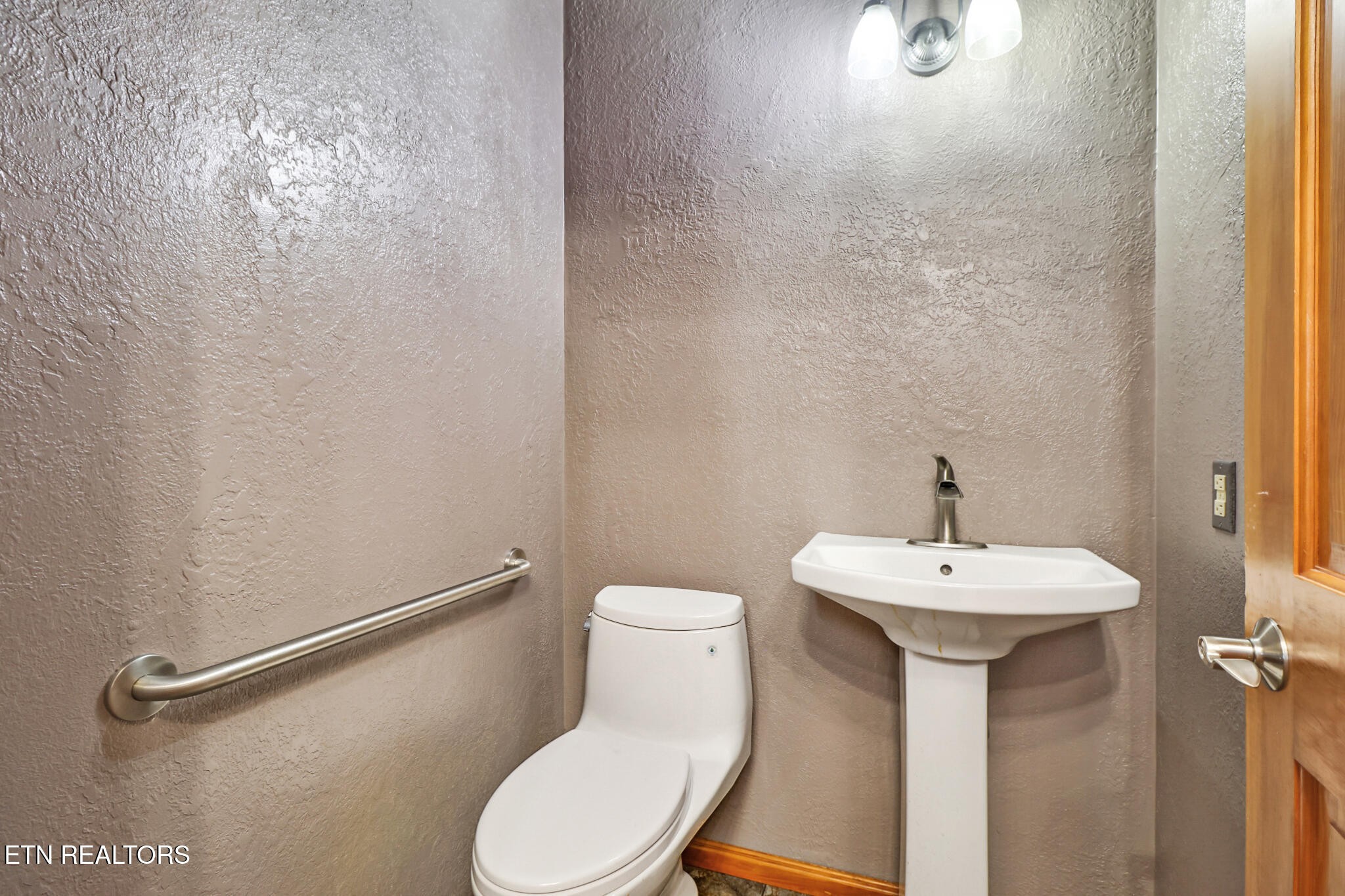 815 York Road Crossville, TN 38555 - Photo 20 of 60