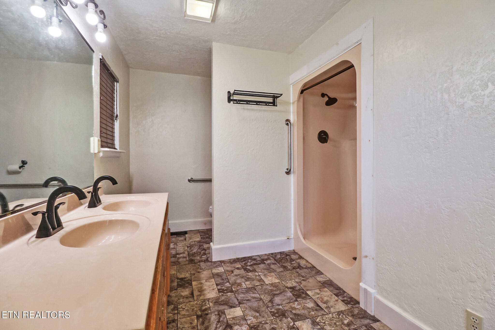 815 York Road Crossville, TN 38555 - Photo 23 of 60