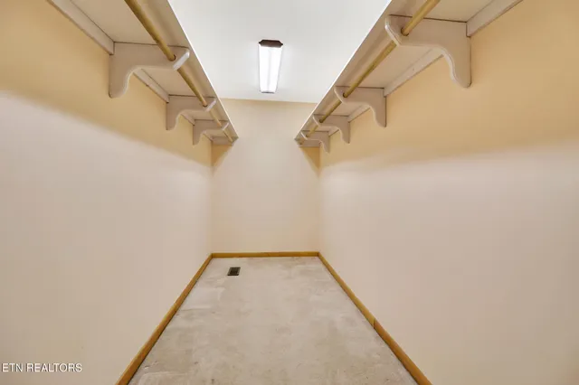 $749,500 | 815 York Road, Crossville, TN 38555