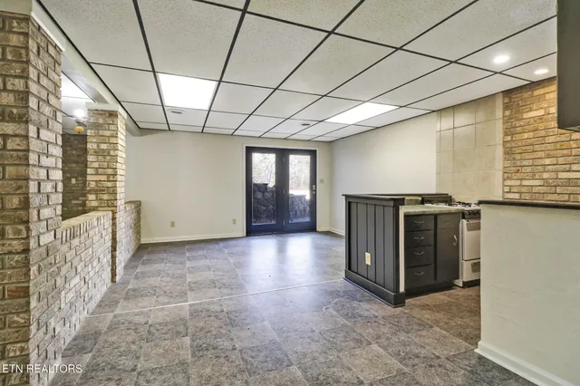 $749,500 | 815 York Road, Crossville, TN 38555