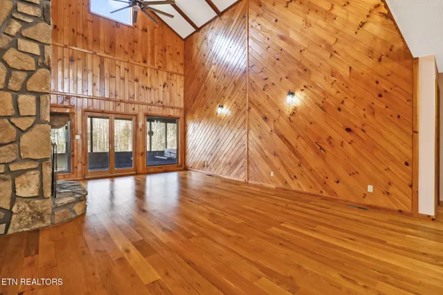 $749,500 | 815 York Road, Crossville, TN 38555