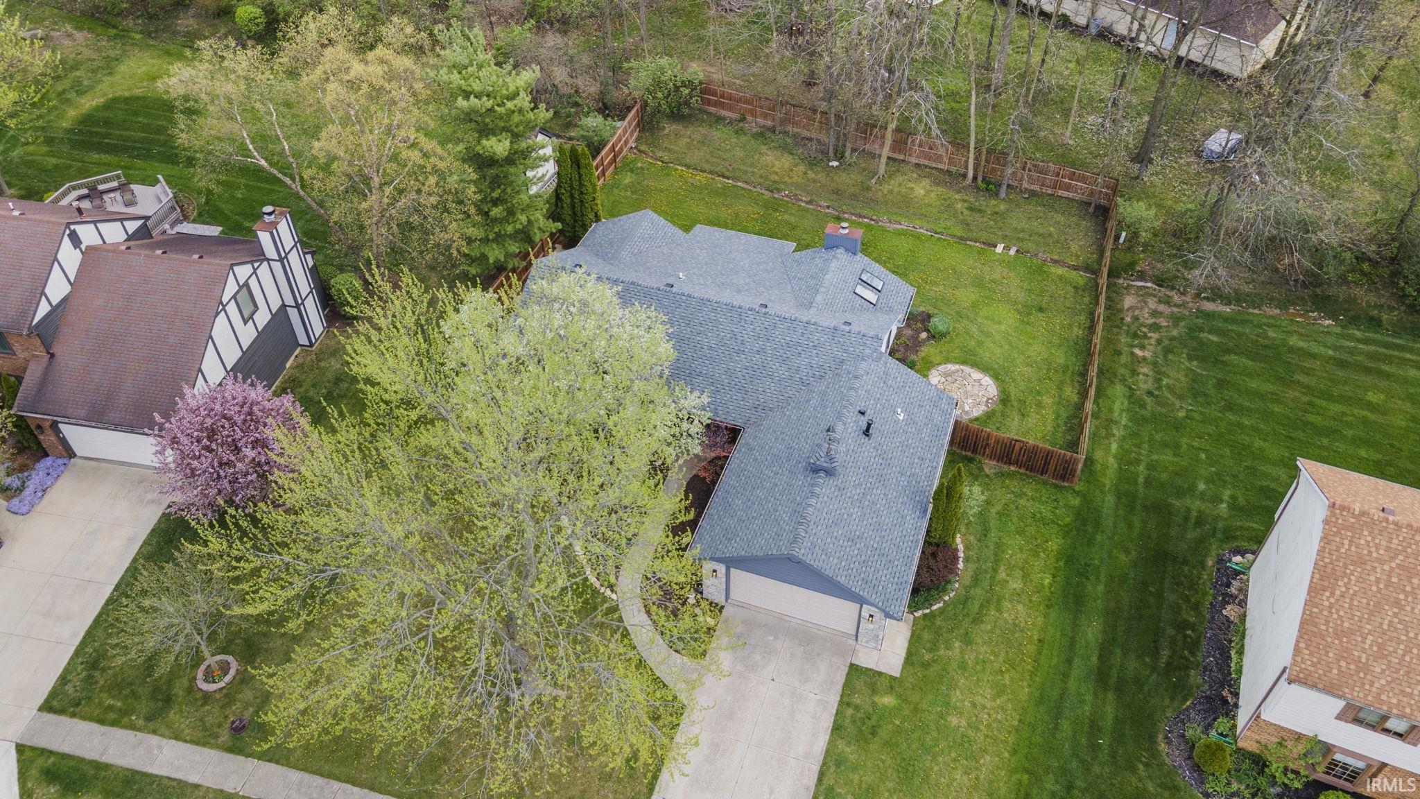 10426 Oak Trail Road Fort Wayne, IN 46845 - Photo 3 of 33
