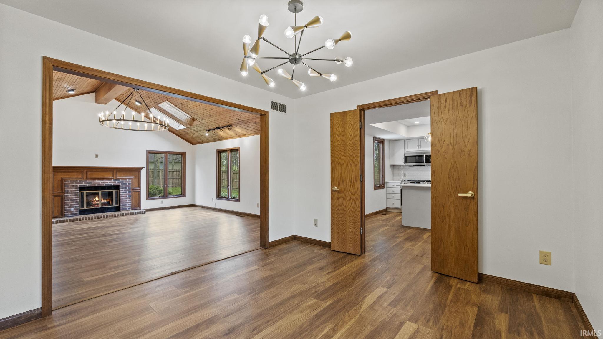 10426 Oak Trail Road Fort Wayne, IN 46845 - Photo 7 of 33