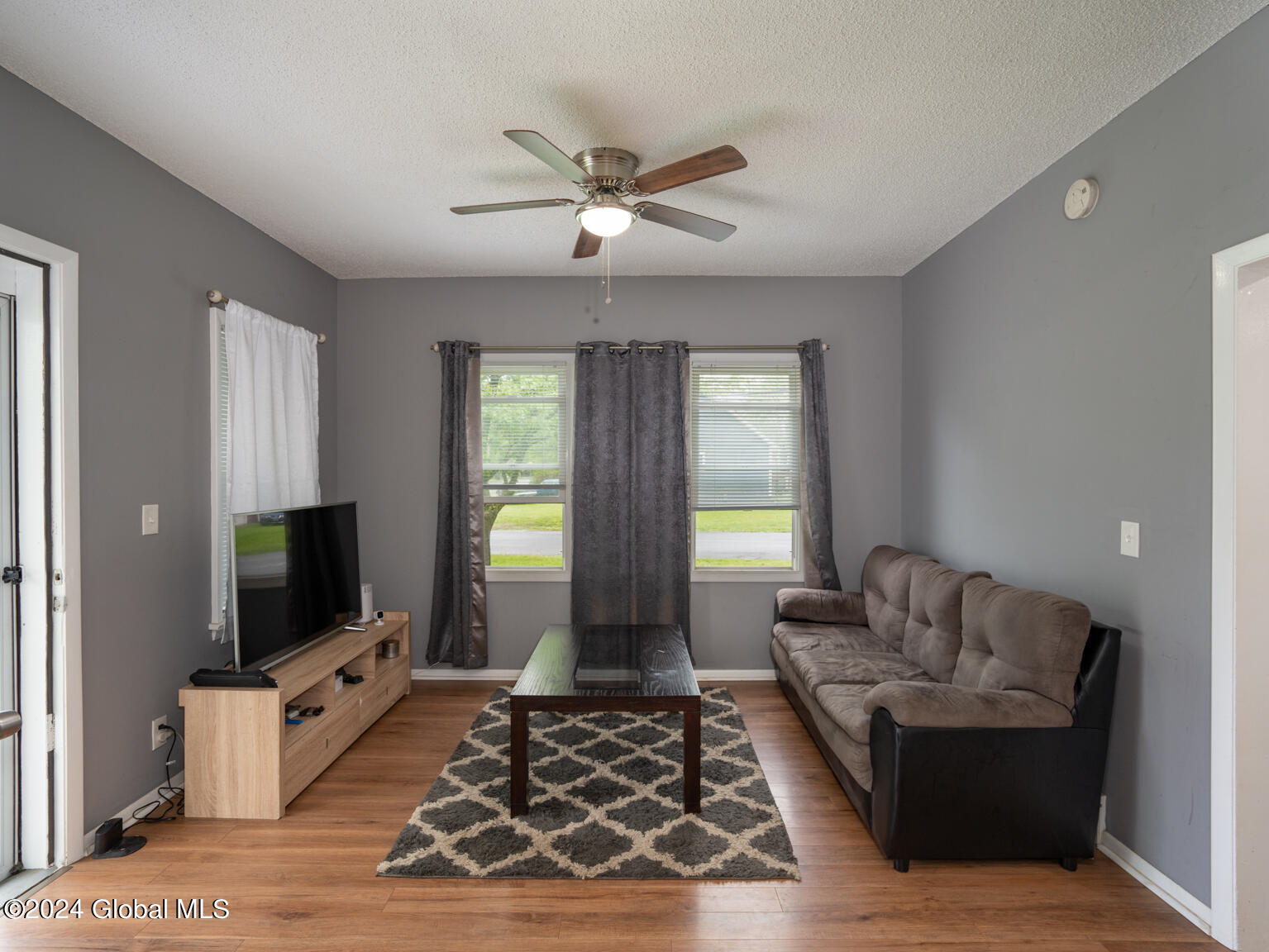 2521 Consaul Road Schenectady, NY 12304 - Photo 4 of 21 DSC05856-Edit