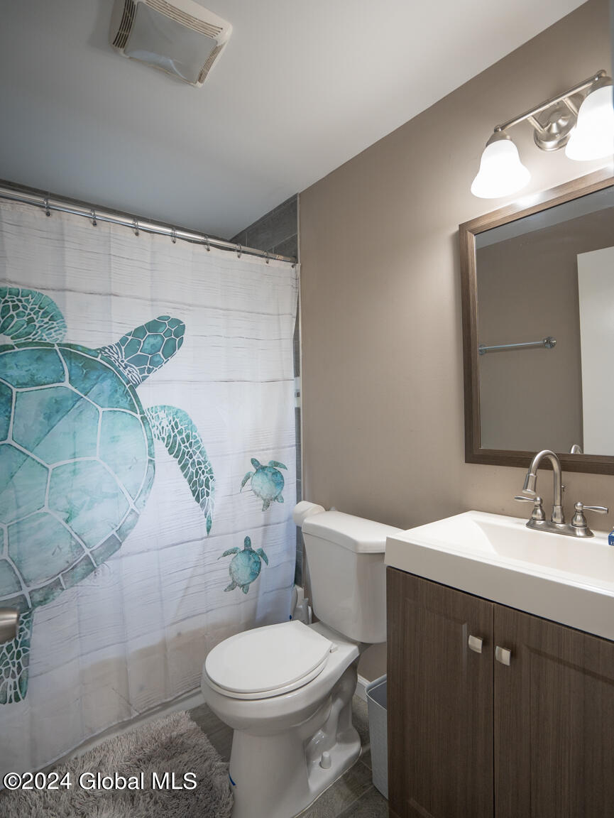 2521 Consaul Road Schenectady, NY 12304 - Photo 9 of 21 DSC05866