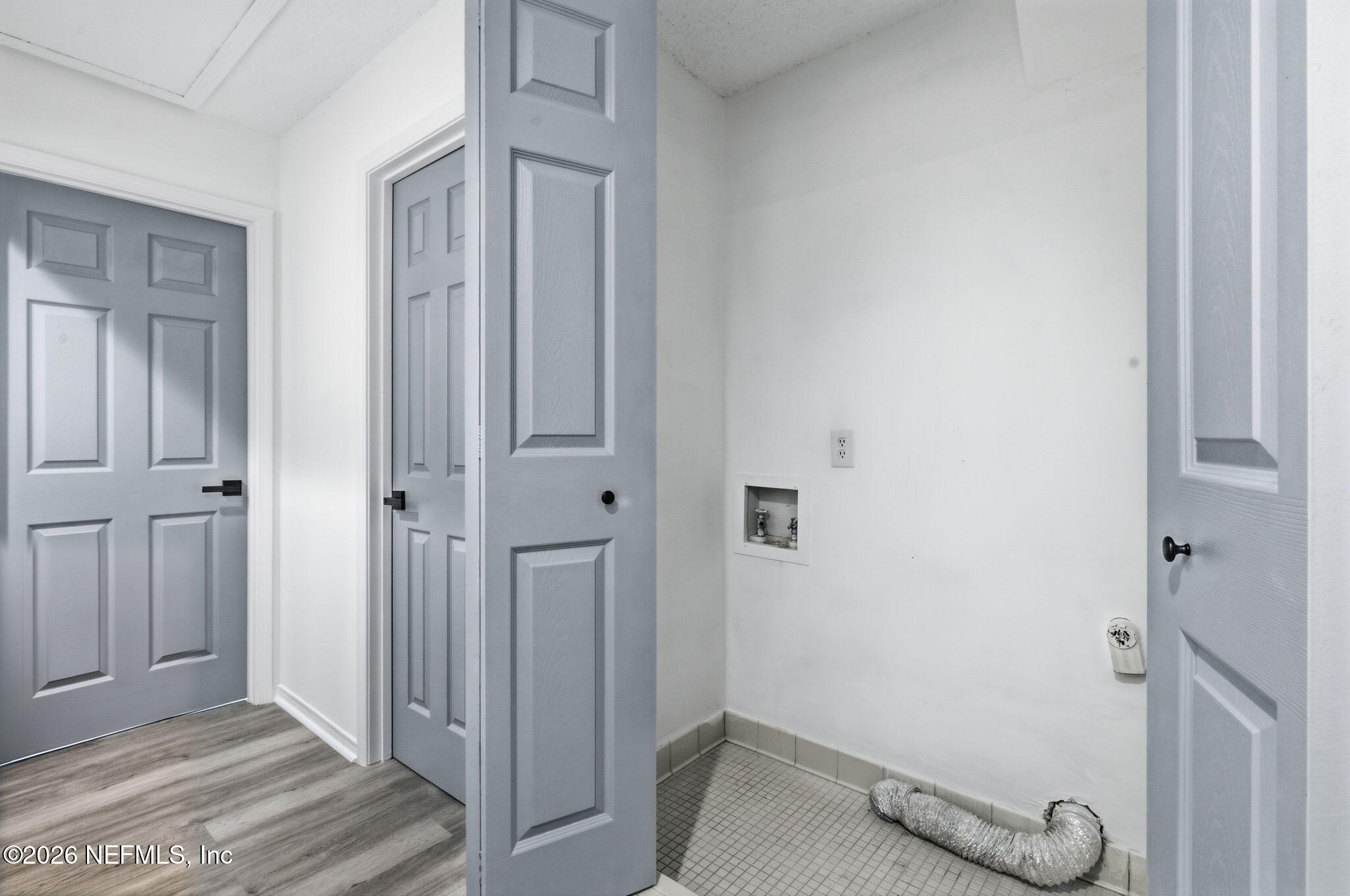 3517 Peeler Road, Unit 17 Jacksonville, FL 32277 - Photo 24 of 32 Laundry Hookup