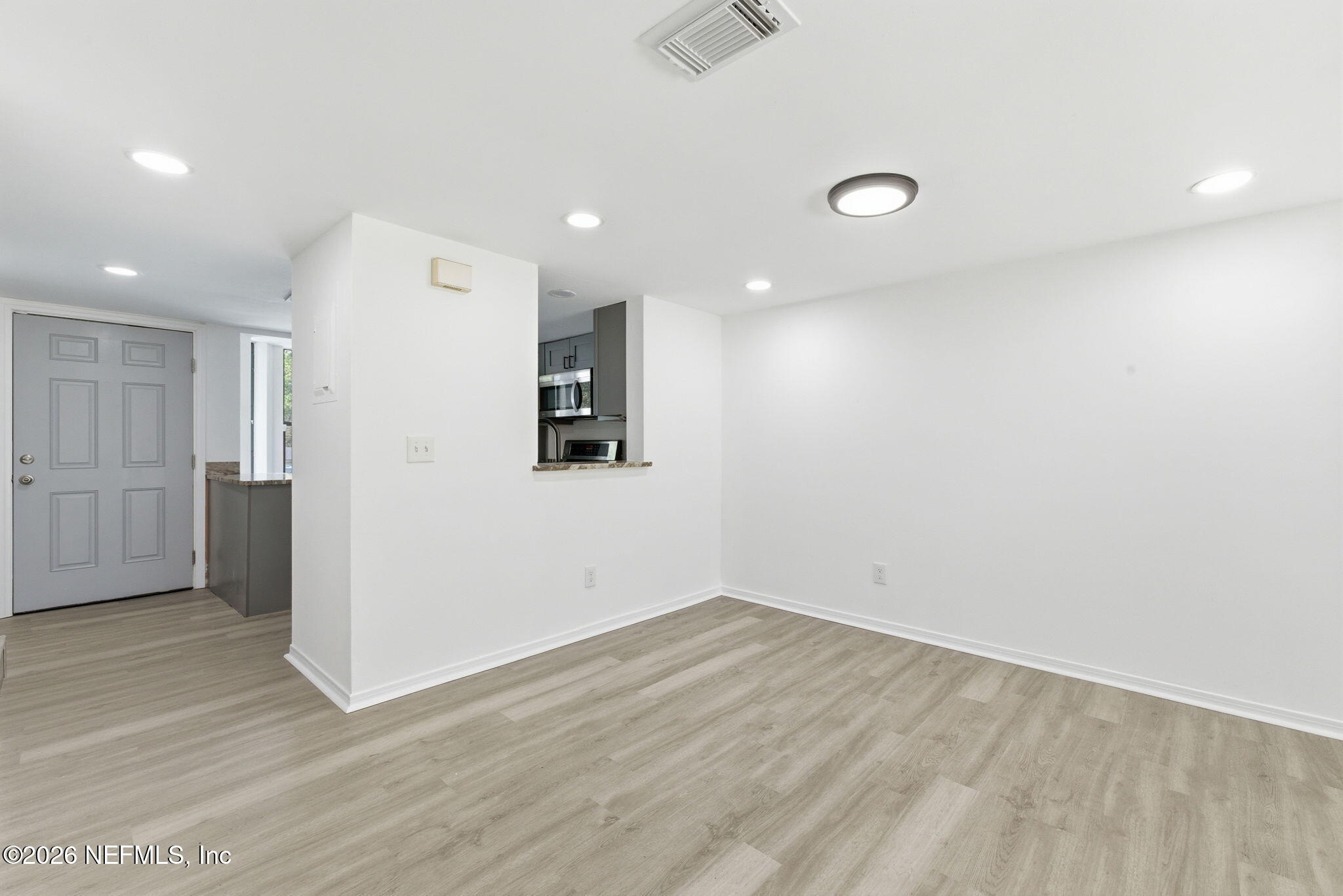 3517 Peeler Road, Unit 17 Jacksonville, FL 32277 - Photo 8 of 32 Dining Room