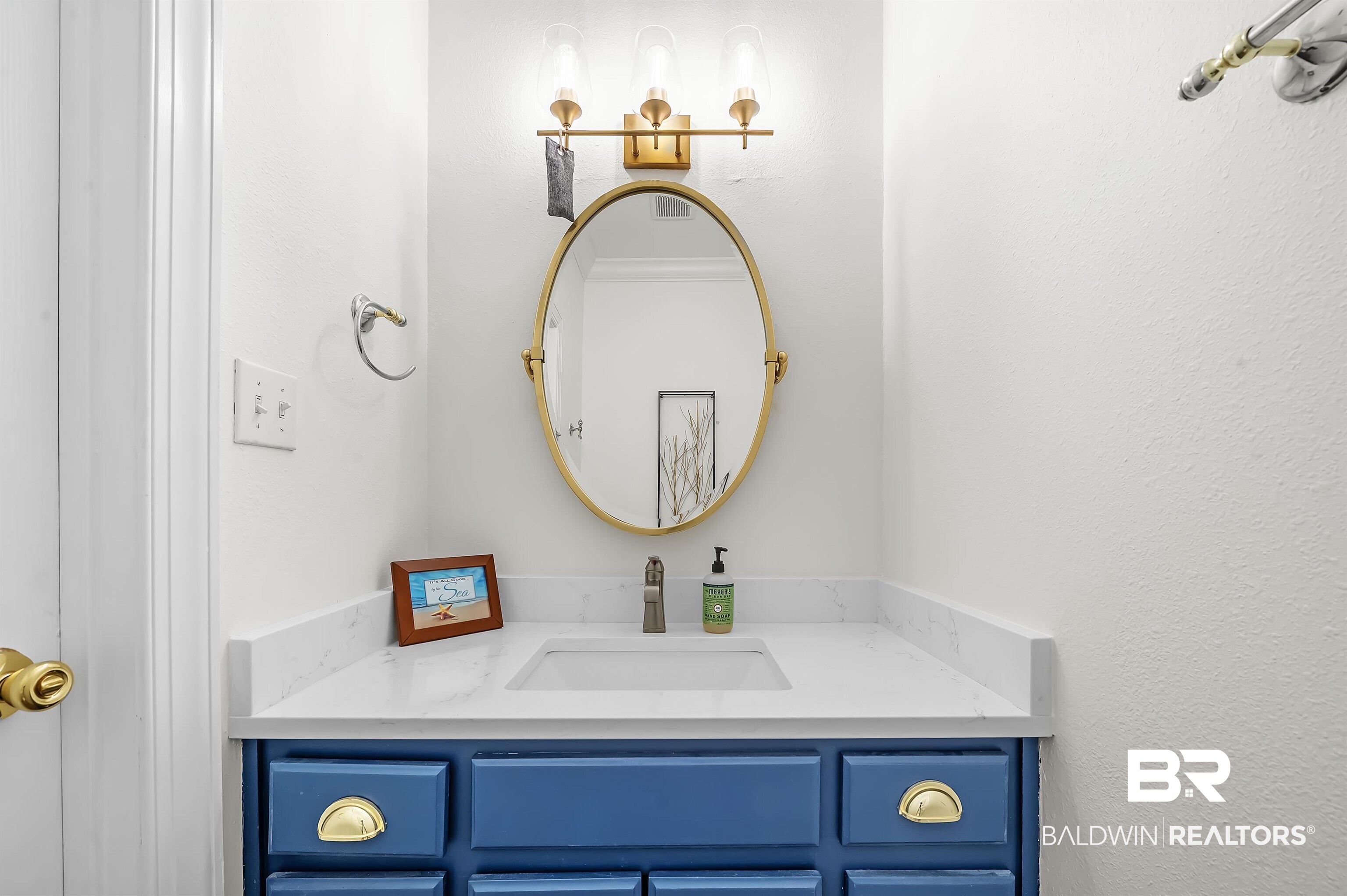 8915 Bay Point Drive Elberta, AL 36530 - Photo 48 of 74 Bathroom featuring vanity