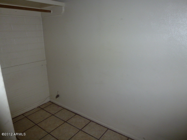 3032 West Bloomfield Road Phoenix, AZ 85029 - Photo 17 of 32 a view of a room