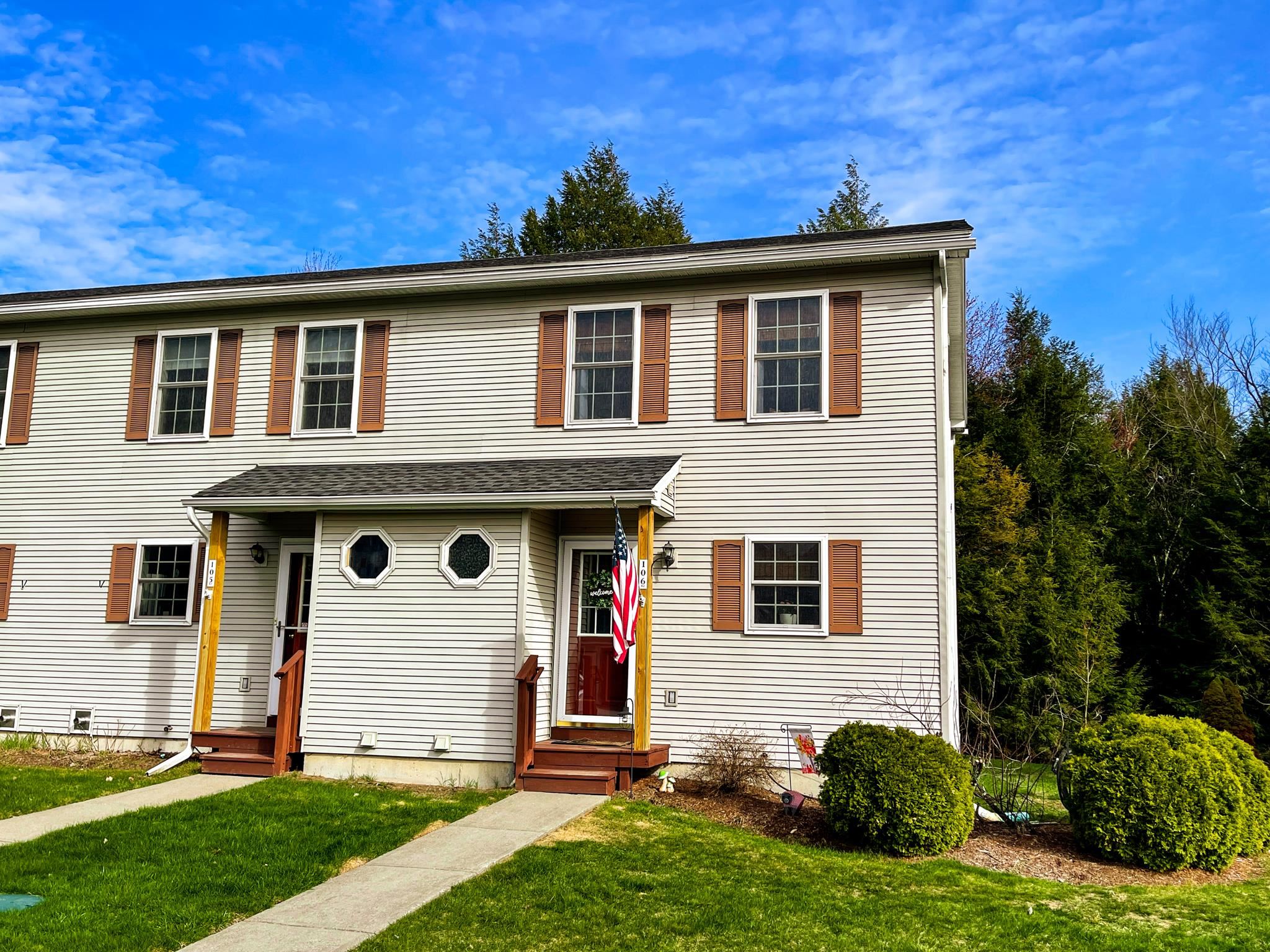 42 Colonial Road, Unit 106 Fairfax, VT 05454 - Photo 1 of 39