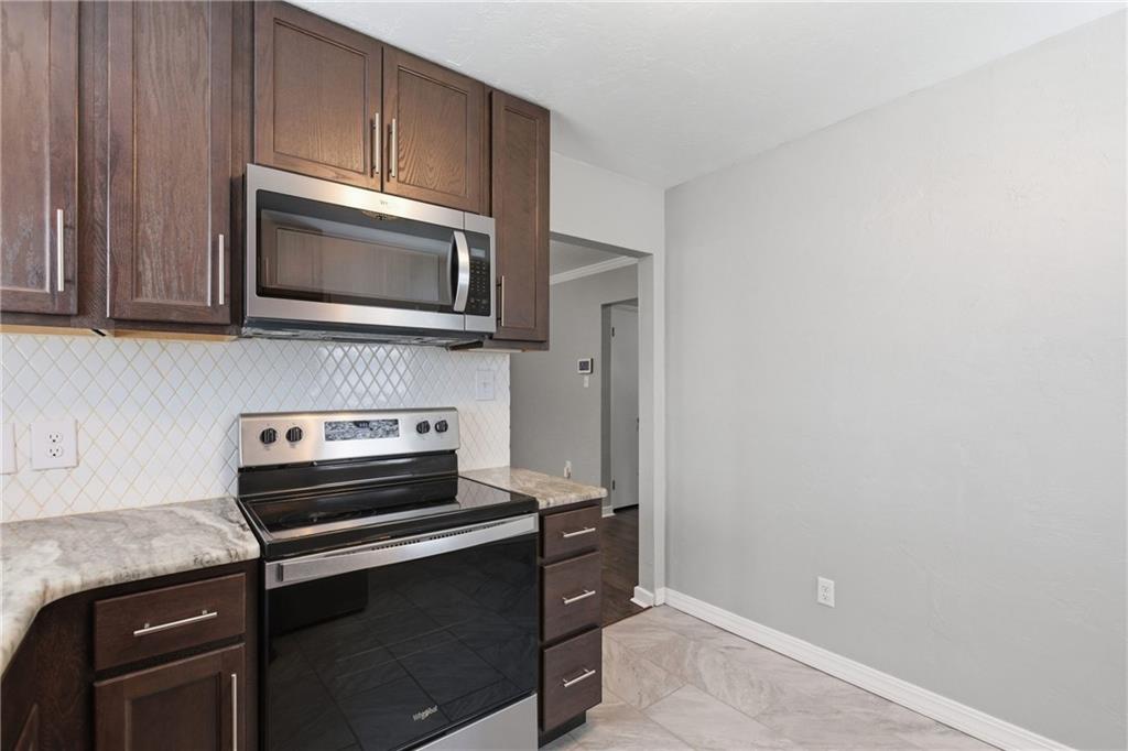 4952 McAnulty Road Pittsburgh, PA 15236 - Photo 17 of 32 Gallery Image 17