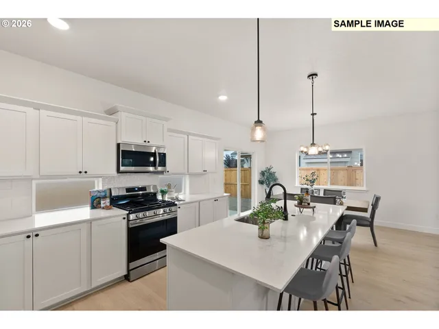 $449,997 | 851 Northeast Laurel Springs Drive, Hermiston, OR 97838