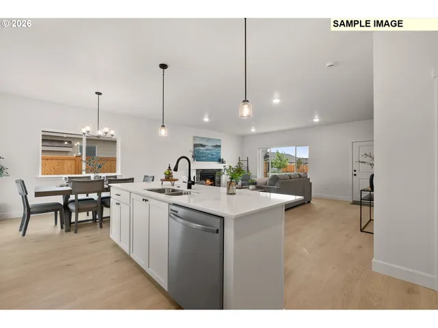 $449,997 | 851 Northeast Laurel Springs Drive, Hermiston, OR 97838