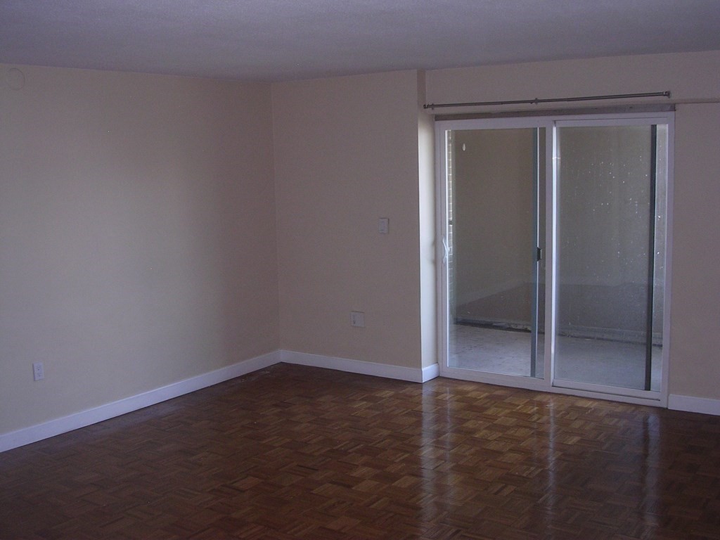 1025 Hancock Street, Unit 4G Quincy, MA 02169 - Photo 5 of 11