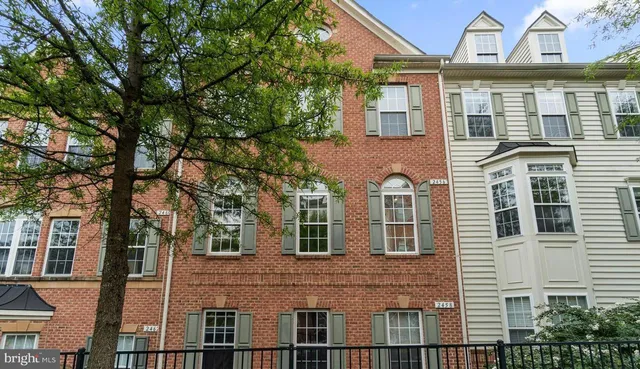 $3,000 | 2456 Eastbourne Drive, Woodbridge, VA 22191