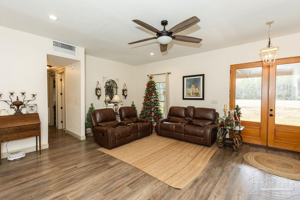 3325 Steele Meadow Drive Pace, FL 32571 - Photo 15 of 68