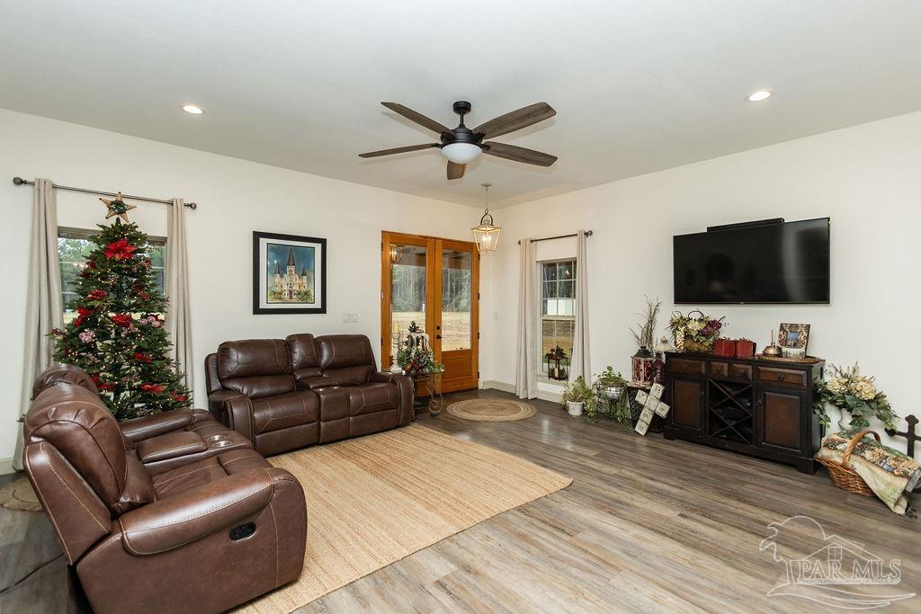 3325 Steele Meadow Drive Pace, FL 32571 - Photo 19 of 68