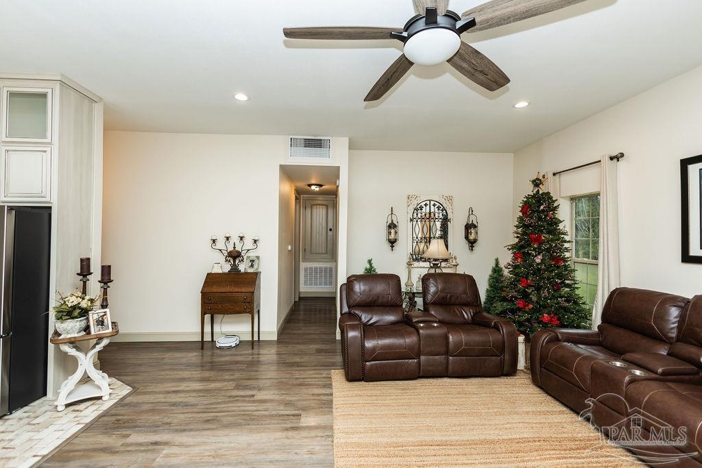 3325 Steele Meadow Drive Pace, FL 32571 - Photo 26 of 68