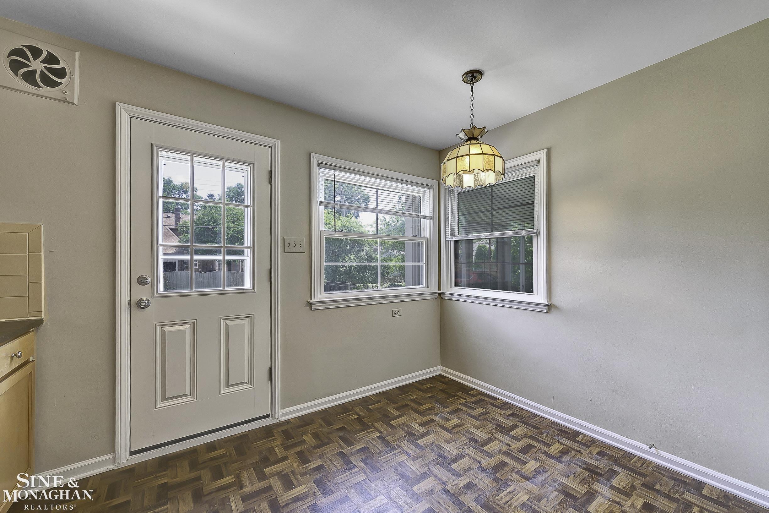 814 Harcourt Road Grosse Pointe Park, MI 48230 - Photo 7 of 70