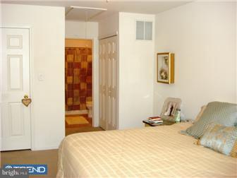2402 Stokes Road Mount Laurel, NJ 08054 - Photo 9 of 12 Bedroom - Main