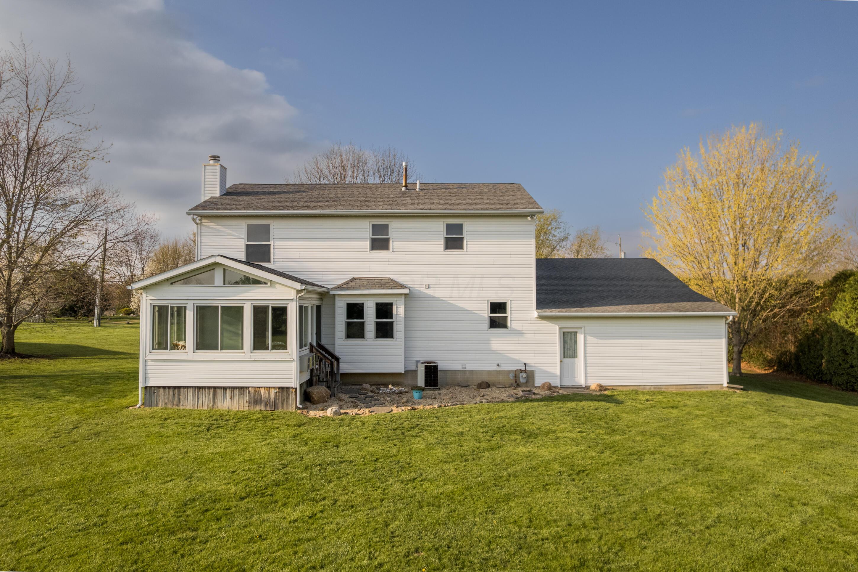 5721 Blacks Road Southwest Pataskala, OH 43062 - Photo 4 of 49 0410 5721 Blacks Rd SW 2-28