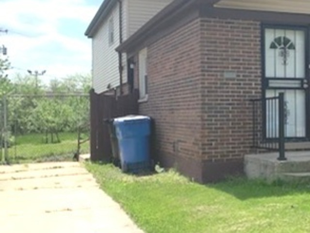 137 East 124th Street Chicago, IL 60628 - Photo 2 of 18