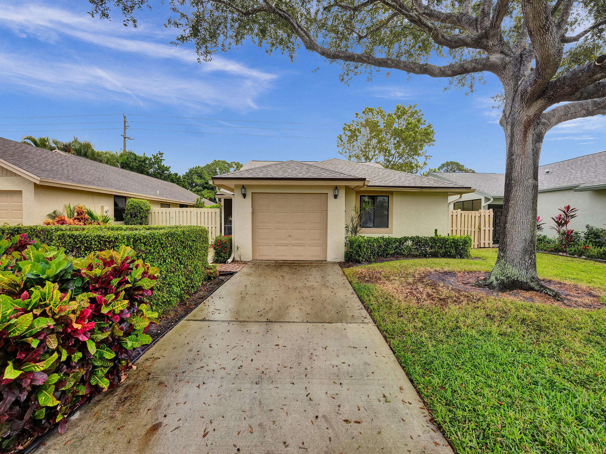 1405 Northwest 23rd Ln  