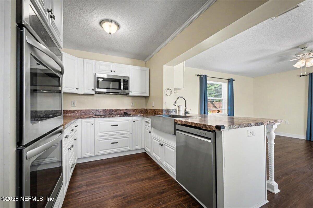 2425 Tulsa Road North Jacksonville, FL 32218 - Photo 7 of 31 Kitchen