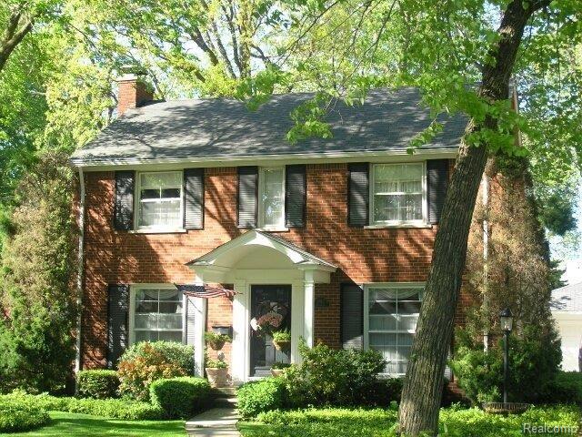 1812 Broadstone Road Grosse Pointe, MI 48236 - Photo 1 of 15 1812 Broadstone