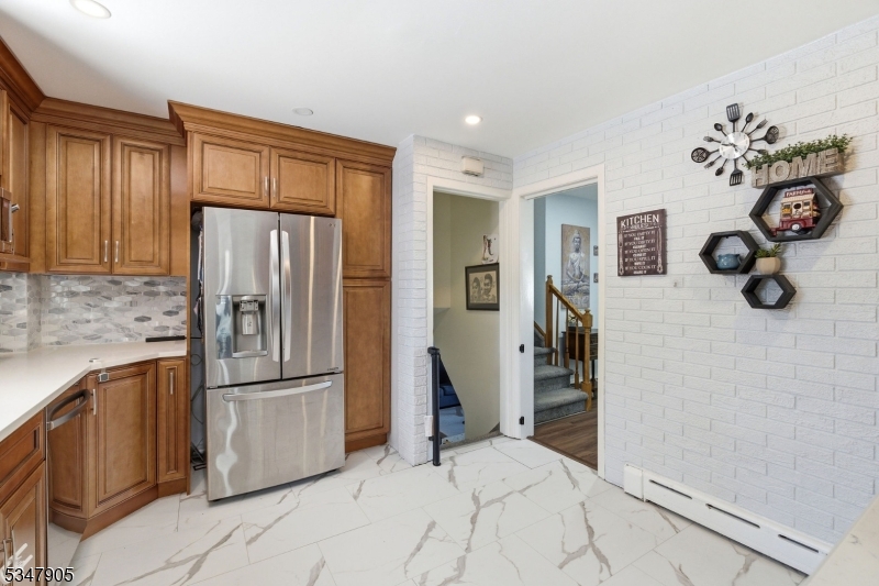205 New Dover Road Woodbridge, NJ 07067 - Photo 11 of 44