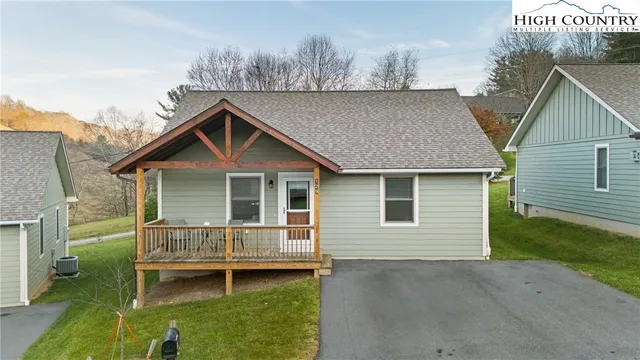 $379,900 | 129 Pinebrook Court, Unit 4, Boone, NC 28607