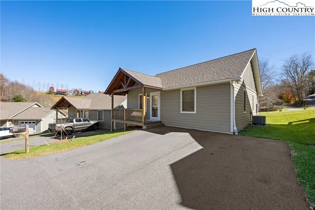 $379,900 | 129 Pinebrook Court, Unit 4, Boone, NC 28607