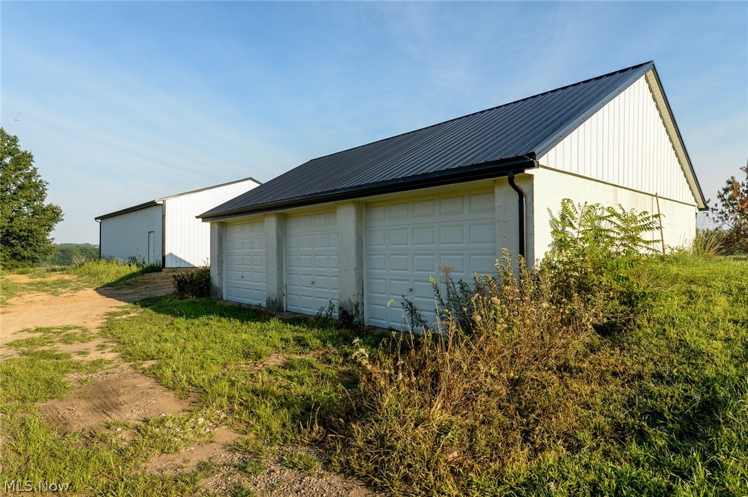 10074 Rittman Road Wadsworth, OH 44281 - Photo 3 of 23