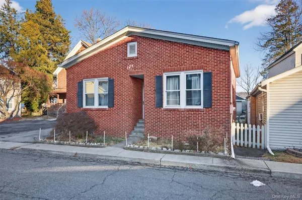 $320,000 | 34 Lake Street, Highland Falls, NY 10928