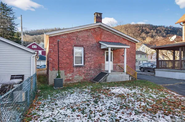 $320,000 | 34 Lake Street, Highland Falls, NY 10928