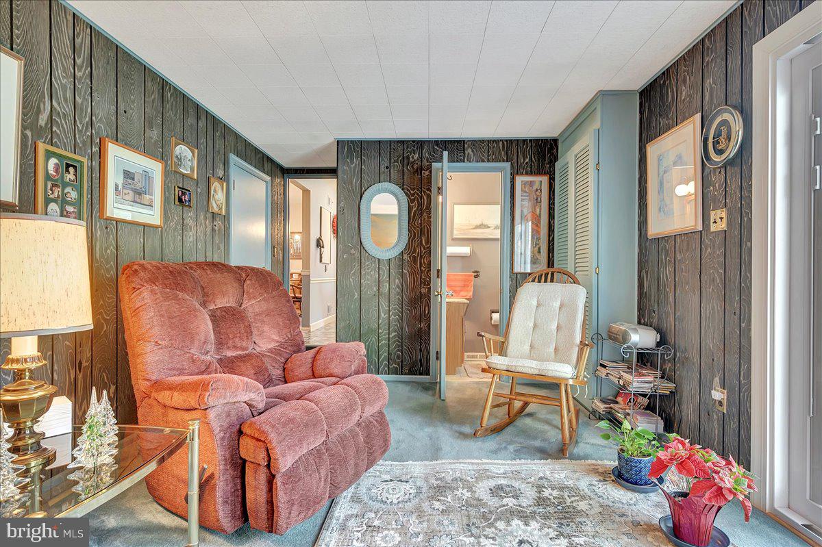 12 Silsbee Road New Castle, DE 19720 - Photo 14 of 33 Family Room