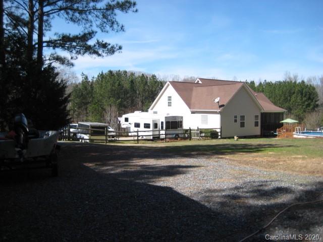 4014 Ruston Creek Road, Unit 86 Catawba, SC 29704 - Photo 42 of 48 a view of house with garden