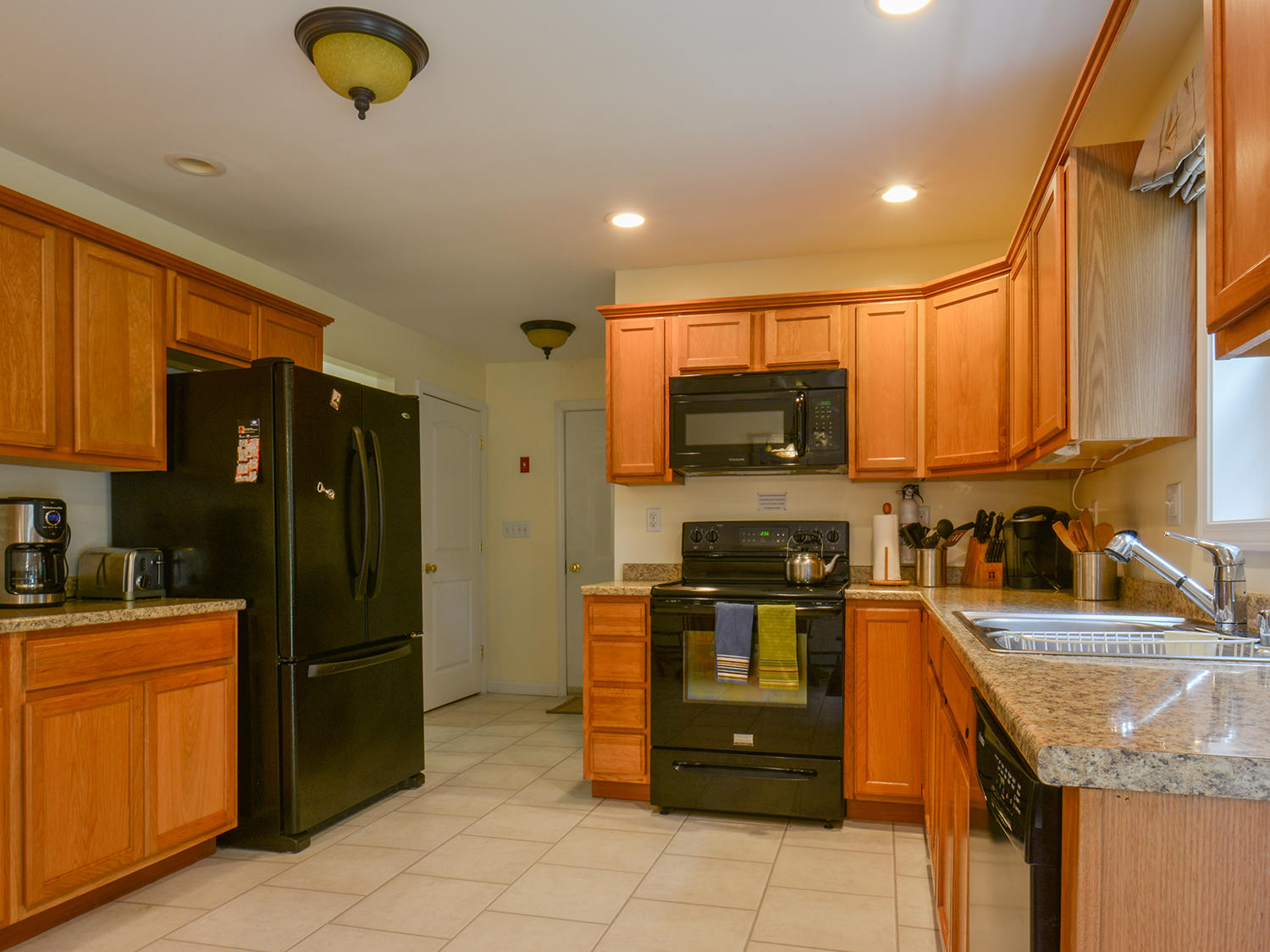 834 Indian Point Road Mount Desert, ME 04660 - Photo 14 of 47 Kitchen Layout