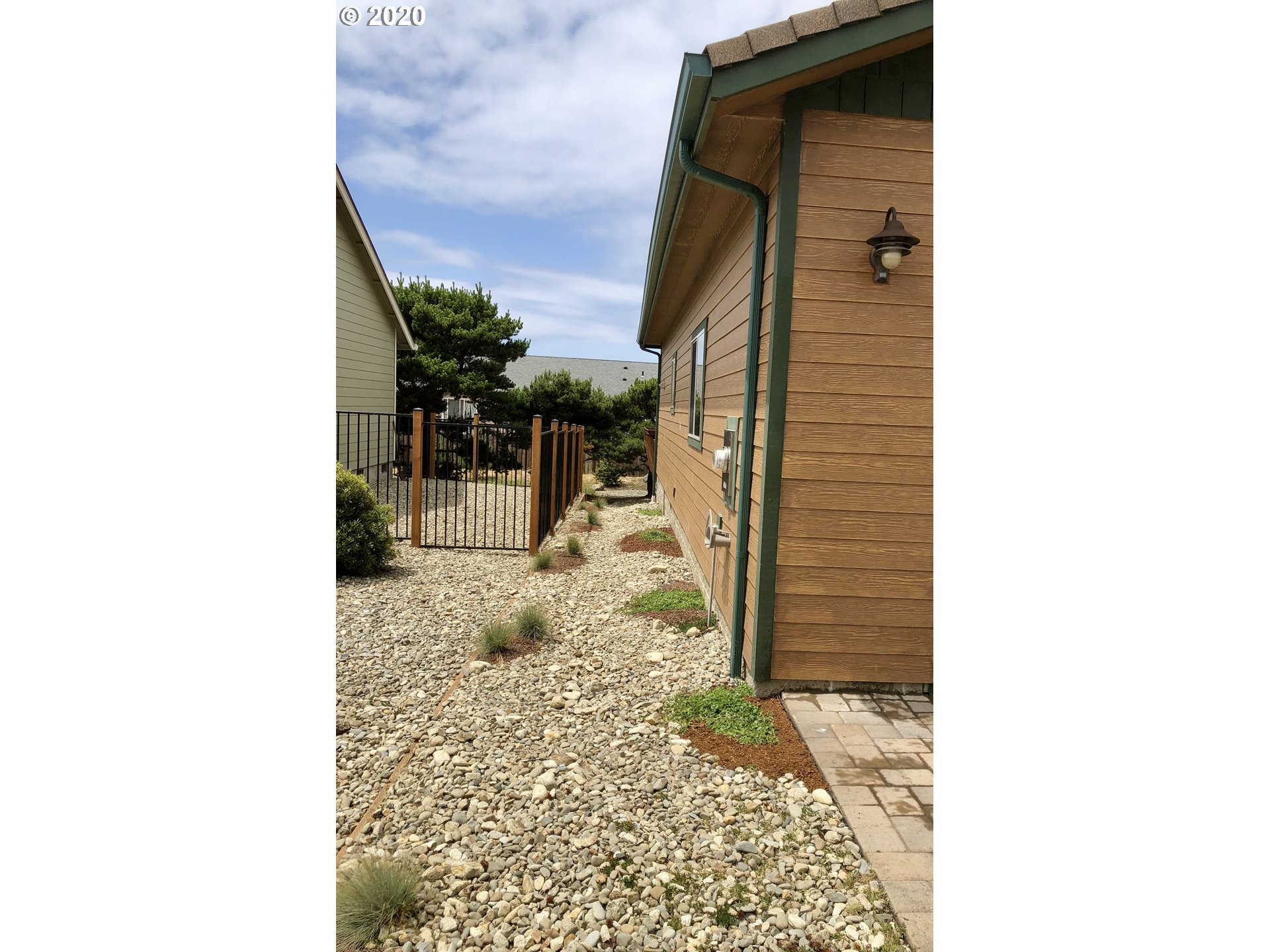 2682 Cedar Loop Bandon, OR 97411 - Photo 21 of 32 Gallery Image 21
