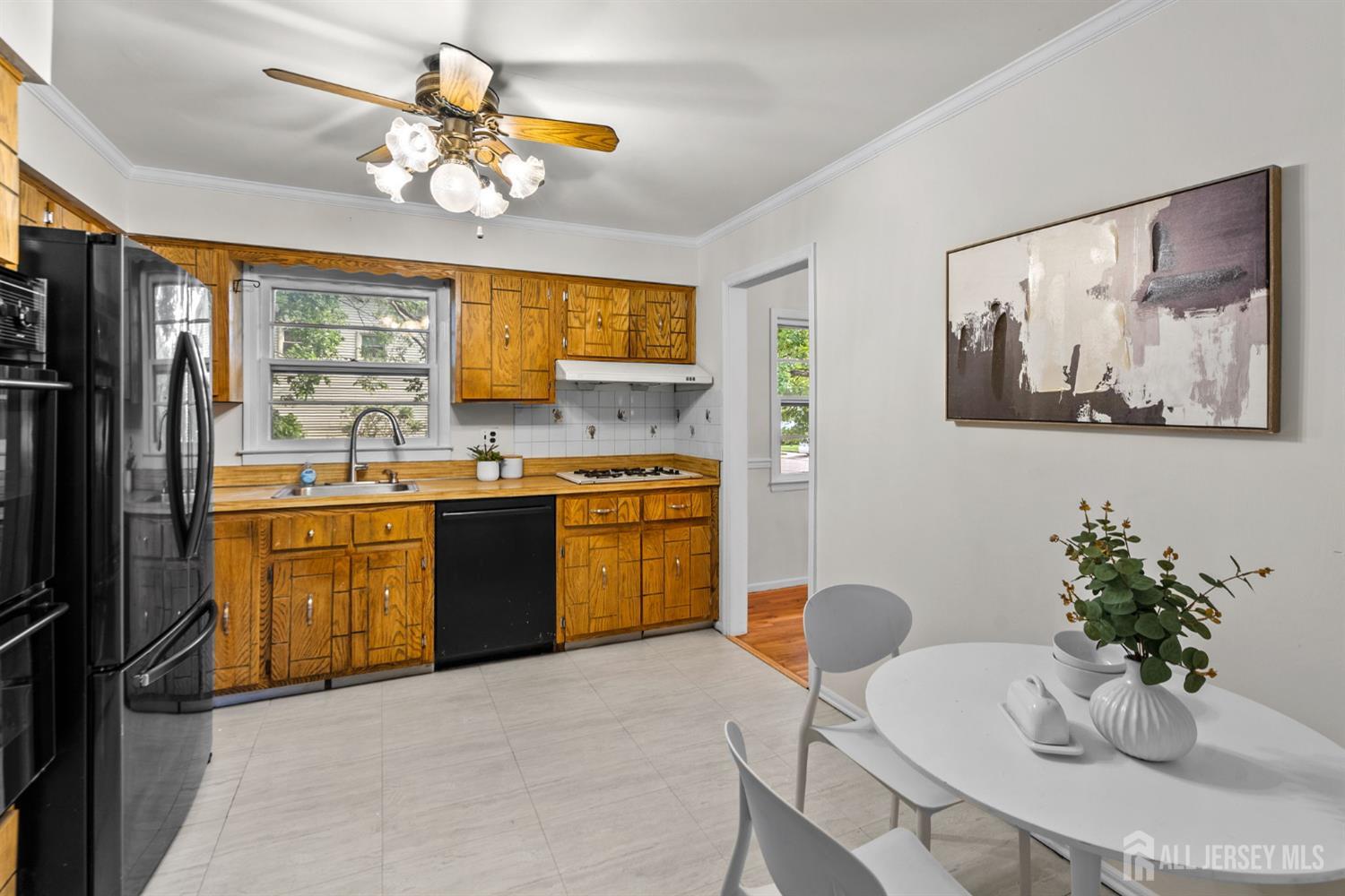 17 Meredith Road Edison, NJ 08817 - Photo 11 of 37