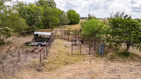 $1,325,000 | 258 Private Road 2006, Schulenburg, TX 78956