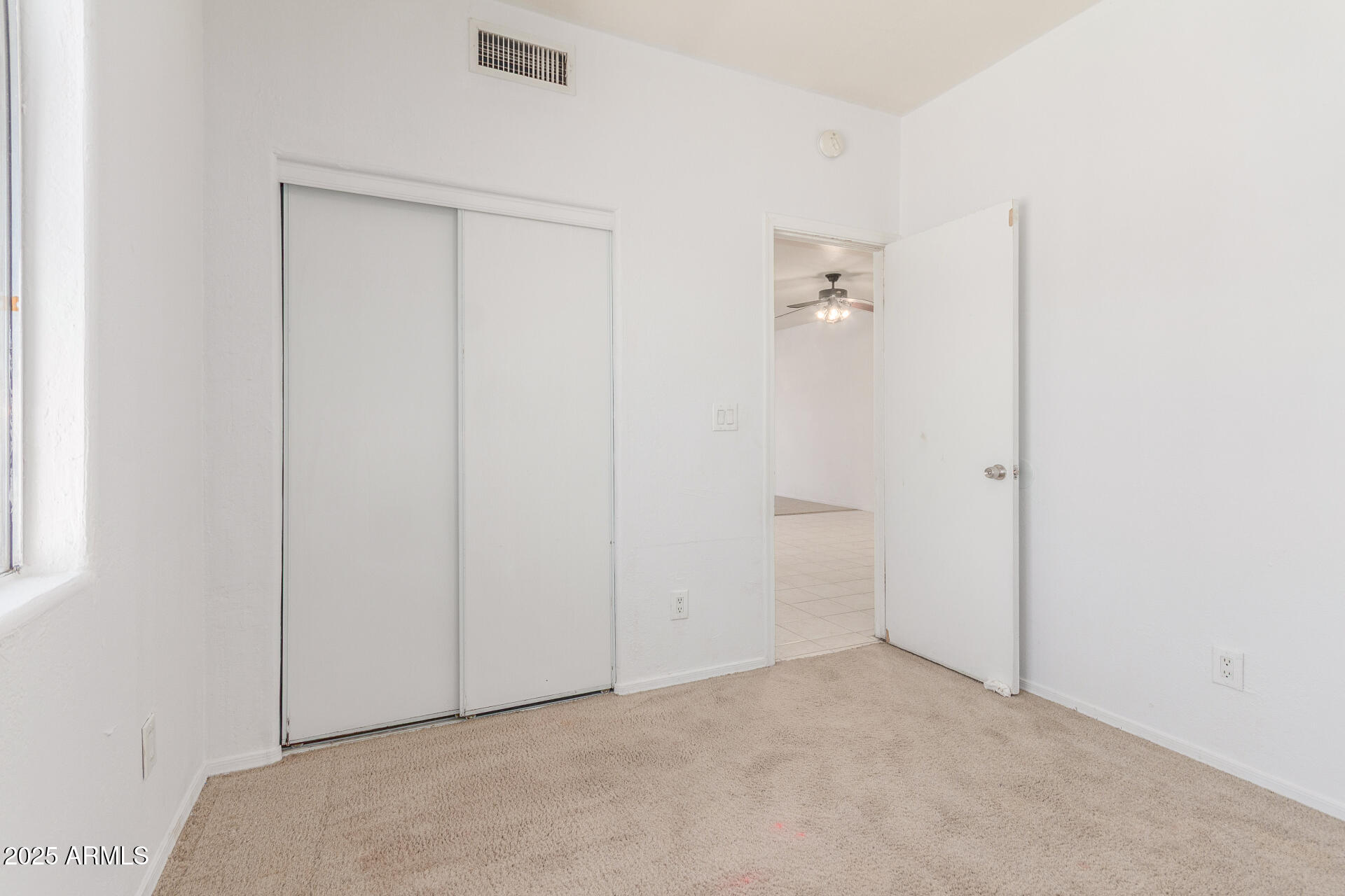 8676 West Mountain View Road Peoria, AZ 85345 - Photo 24 of 33 a view of an empty room