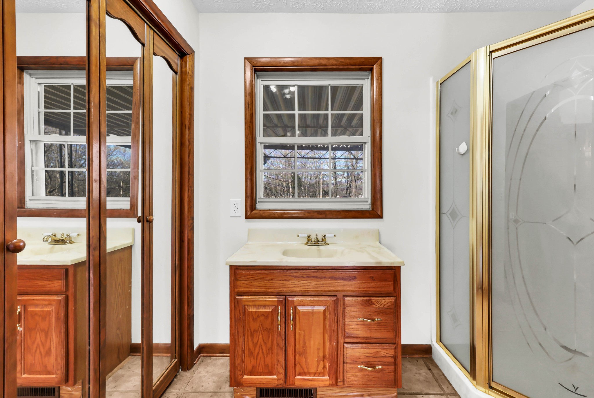 1138 Pleasant Valley Road Chapmansboro, TN 37035 - Photo 21 of 48