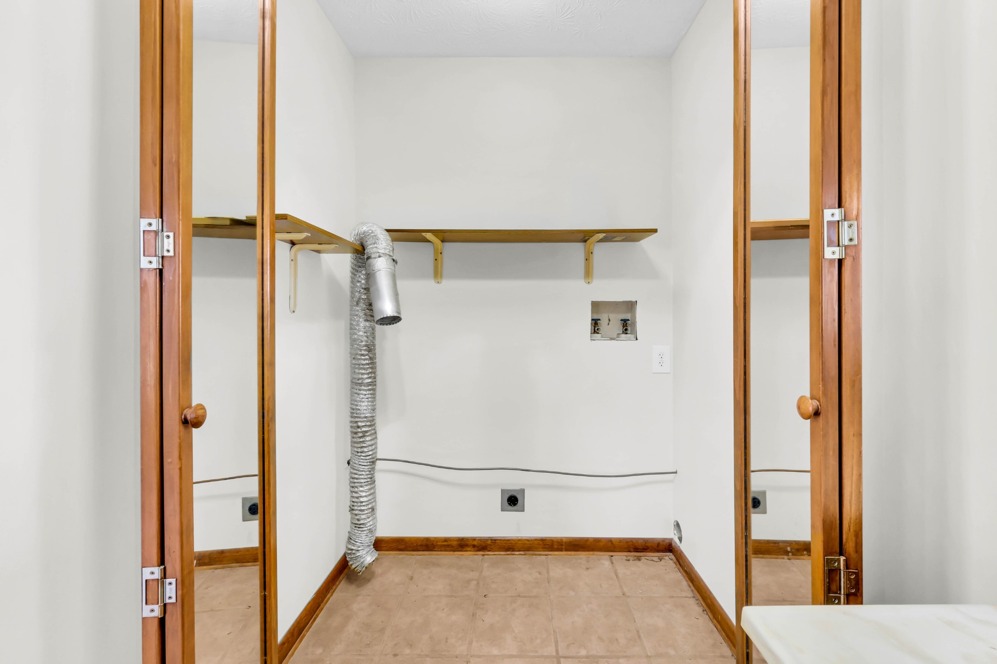 1138 Pleasant Valley Road Chapmansboro, TN 37035 - Photo 22 of 48